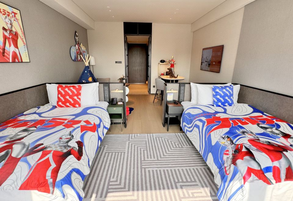 奥特曼豪华双床房（小童游乐+Coffee机+Minibar）