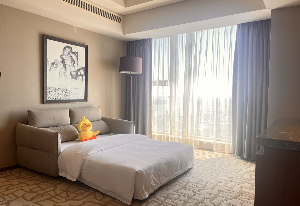 Swiss Grand NanchangExecutive Family Friendly Suite