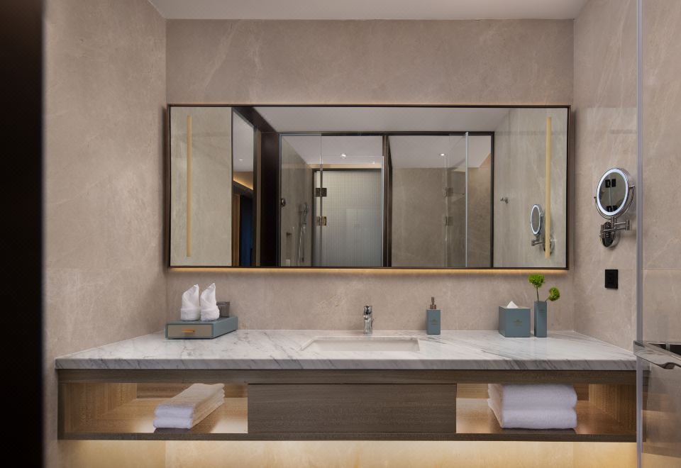 Paw Patrol Themed Twin Room (Full House Smart Home System + Hansgrohe Bathroom)