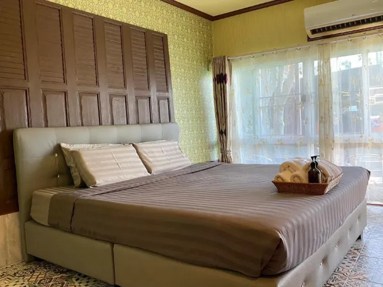 ห้องดีลักซ์พร้อมทางเข้าสระว่ายน้ำ
