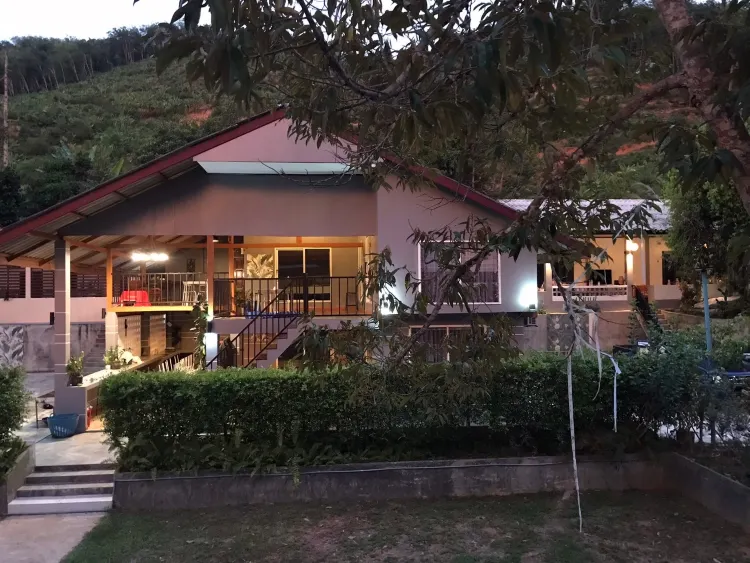 บ้าน Garden View