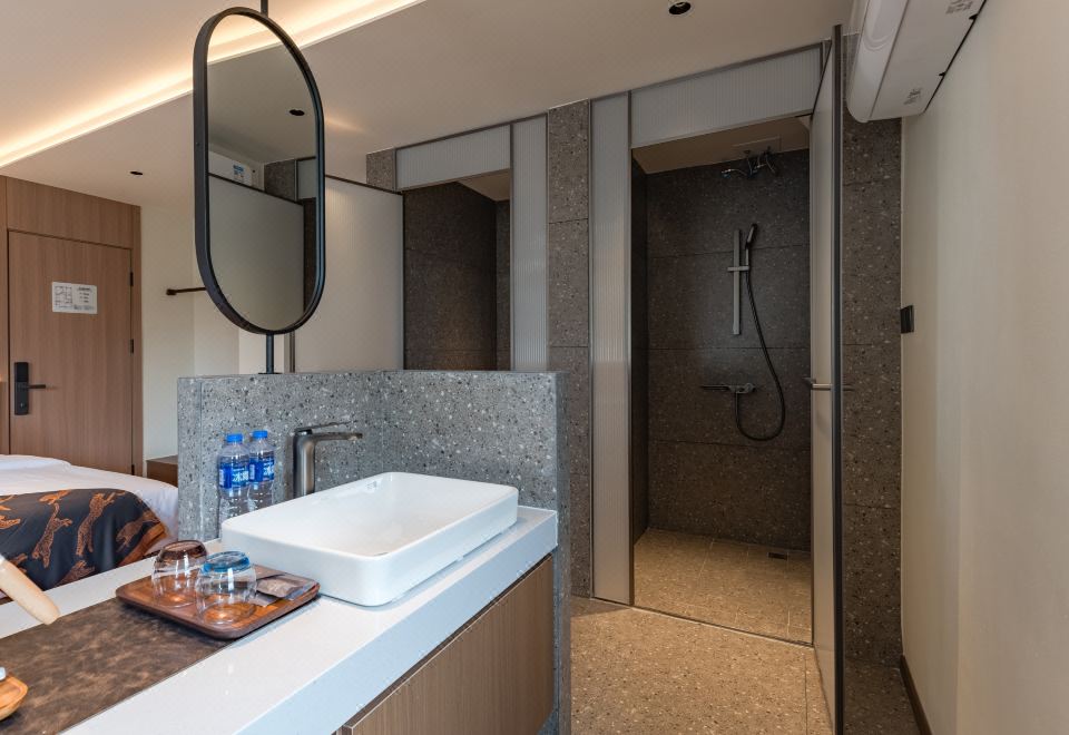 三聖宮·巷遇投影雙床房