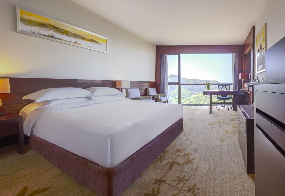 行政豪华大床房