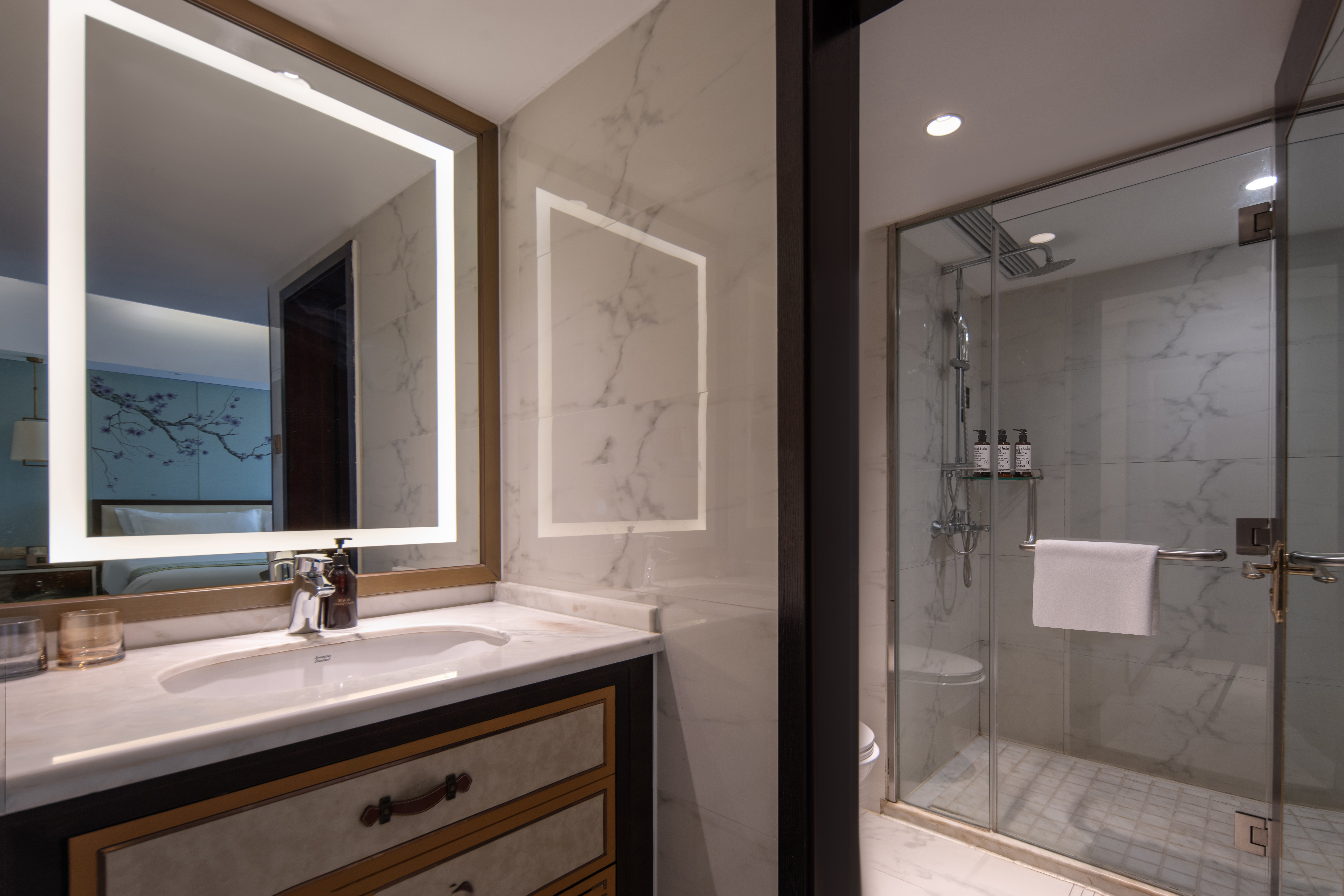 丽致城景大床房