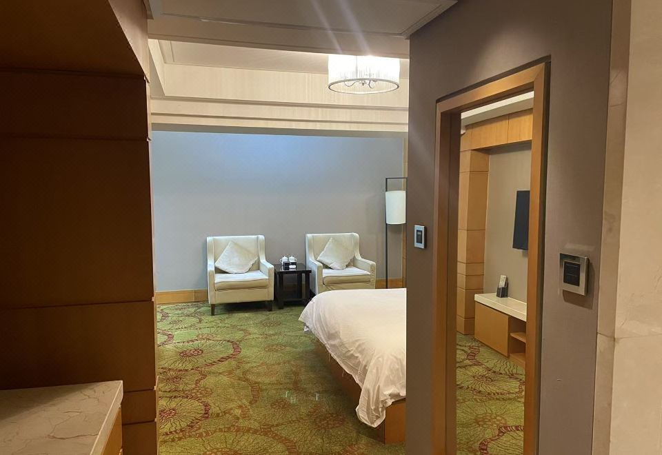 Yandu International HotelQueen Room