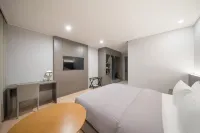 HOTEL ACT