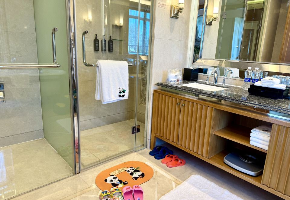 滚滚来喜熊猫主题亲子套房