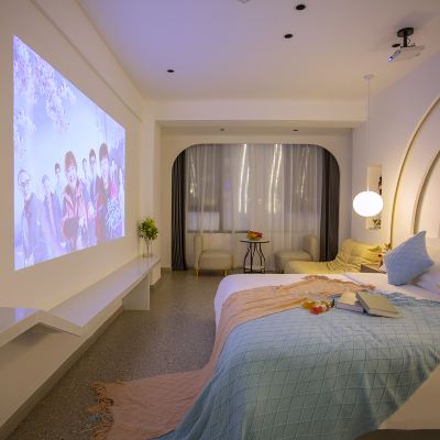 汐然.嚮往喜悦房「智能客控+Mini冰箱+電動窗簾」 西雙版納汐嶼酒店（告莊星光夜市店）優惠