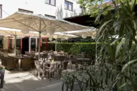 Lion's Garden Hotel Hotels in 