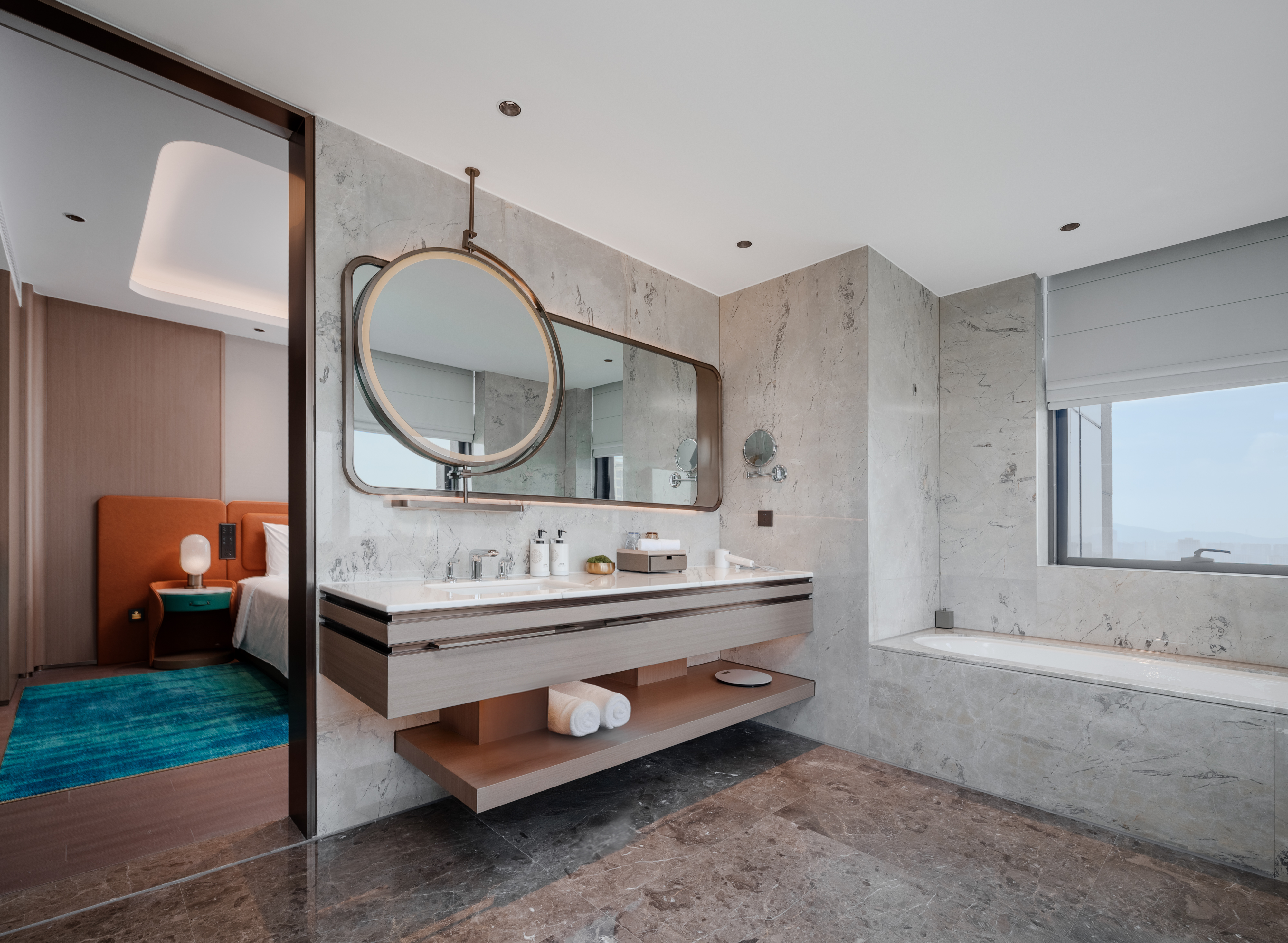 豪华行政大床房