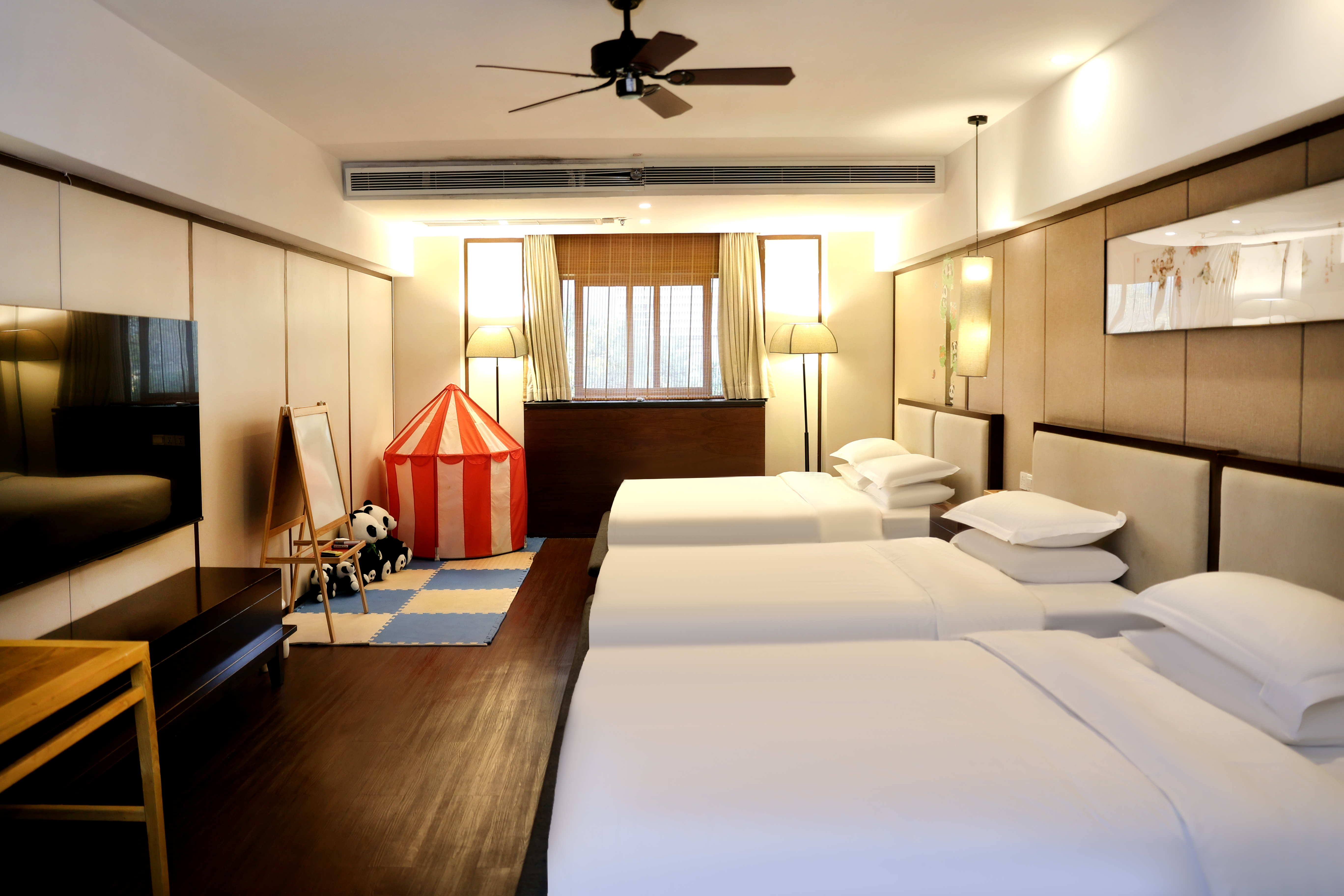 慧心家庭房（舒适宽床＋顶喷花洒＋智能电视投屏）