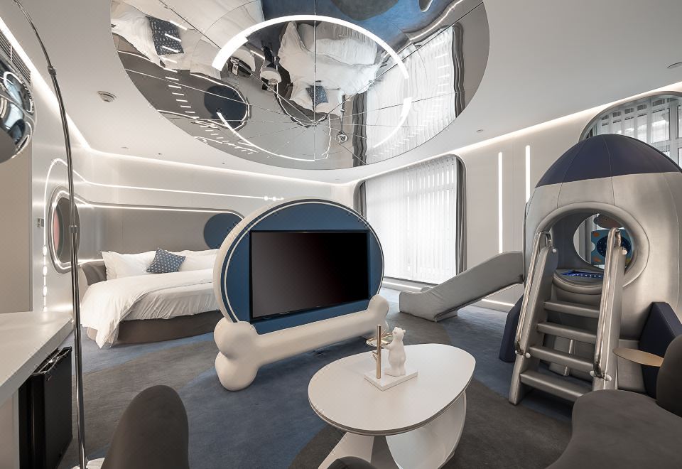 星际汪汪主题亲子家庭房