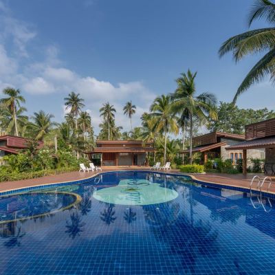 Queen Room with Pool View Seafar Resort Promo Code