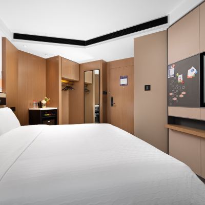 舒適大床房 青島膠州公園希爾頓歡朋飯店優惠