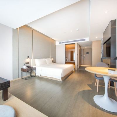 行政景觀大床房（城景+乾濕分離+小冰箱） 中山北站V-PARK廣場亞朵飯店優惠