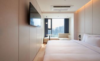 N285 Hotel Insadong - Housity