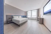 Yining Autonomous Prefecture Museum Cultural Road Light Living Hotel