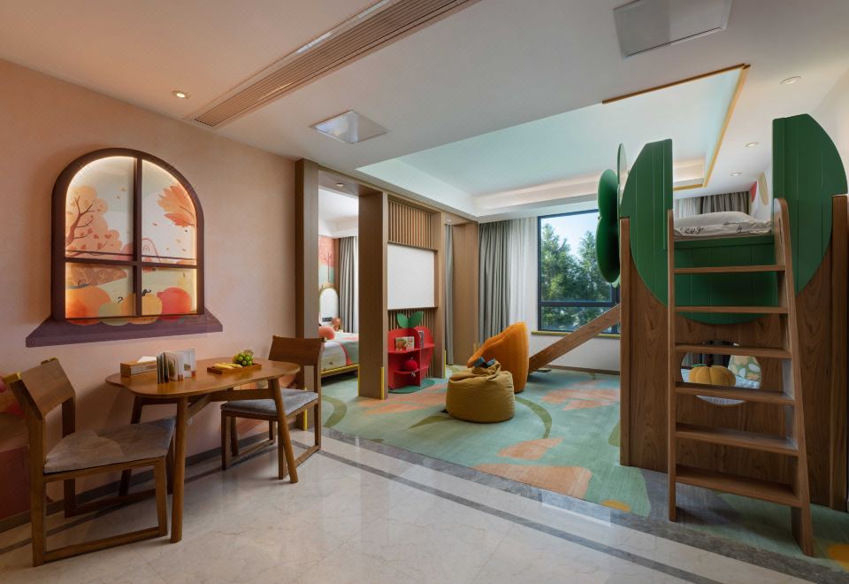 果乐园湖景家庭房