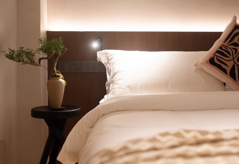 一峯書·投影大床房