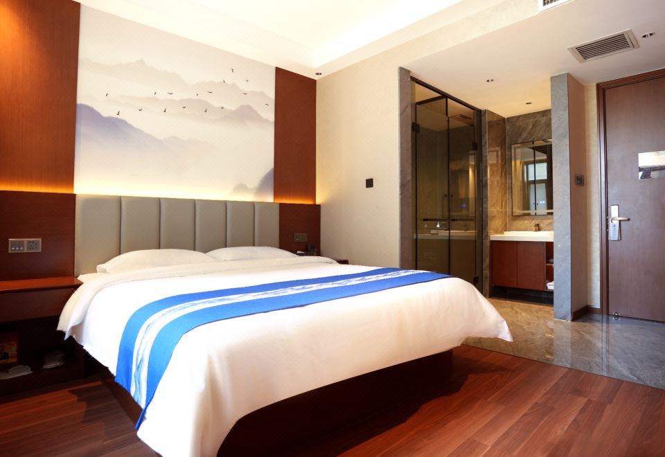 智選丨豪華大床房「智能客控+軟水凈化系統+乾濕分離」