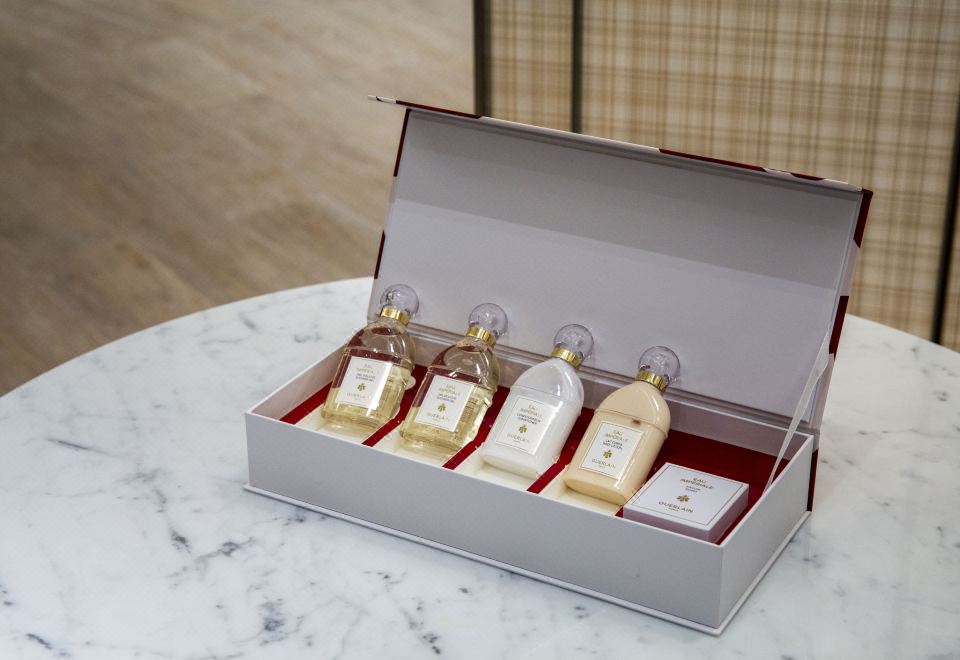 故宫景观嘉宾轩高级套房（大床）