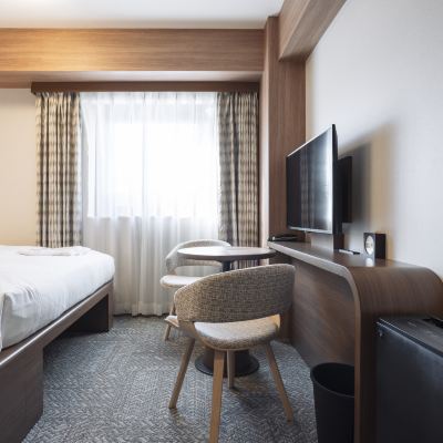 可吸菸 中等大床房 2人入住 札幌大通里士滿飯店優惠