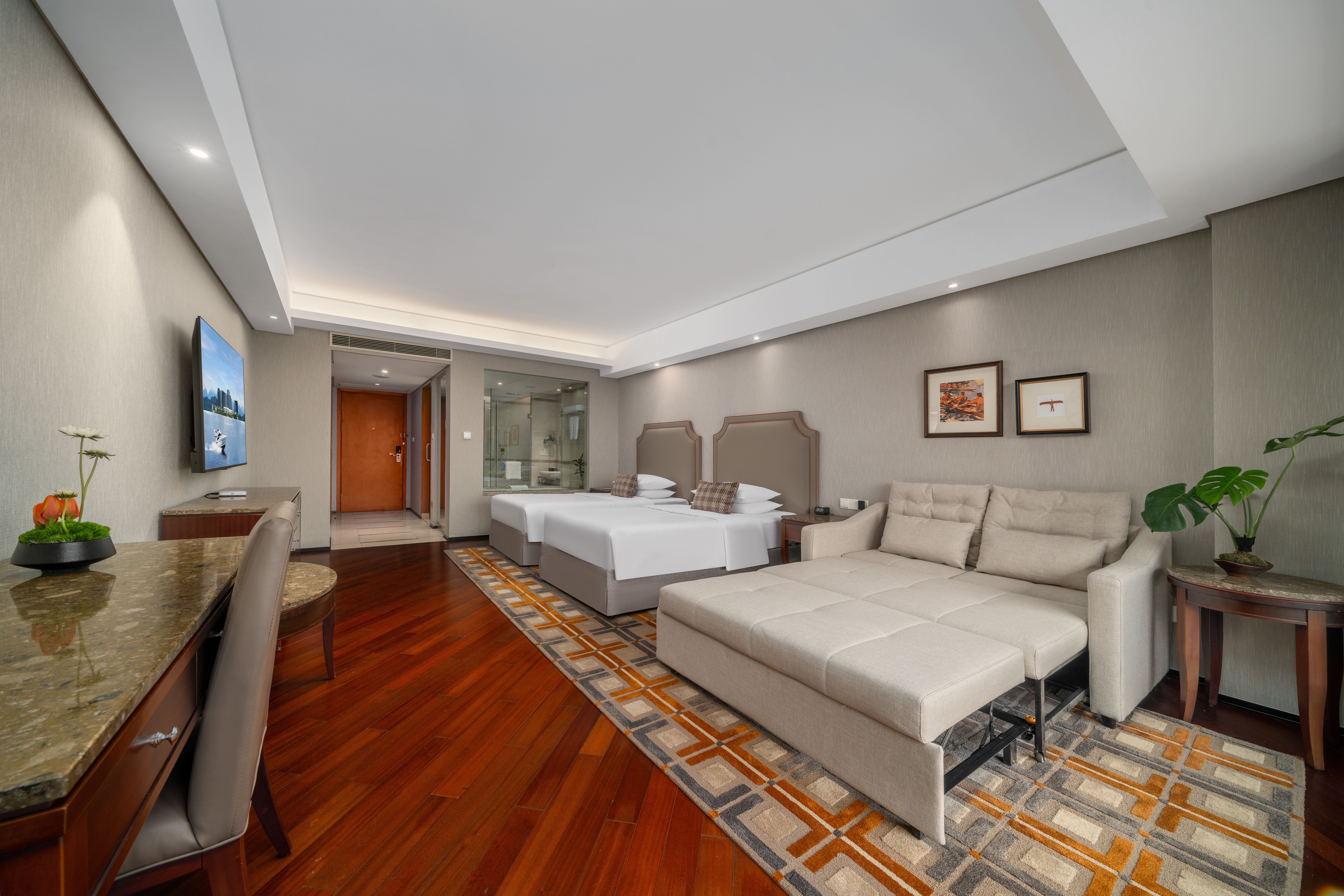 1号楼湖景标准双床房（带梳化床）