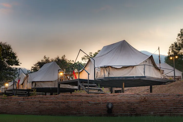 ดีลักซ์ เต็นท์