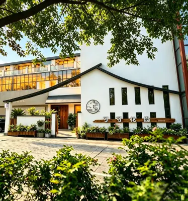 Cocoa Garden · Vacilando Designer Lakeside Resort Hotel (Zhongwei Shapotou Water Town Branch) Hotels in 