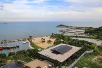 Yuhai Guanxuan Apartment (Xuwen Hai'an New Port Ferry Terminal)