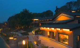 Yueyang K Hotel (Dongting Lake China Panda Garden)