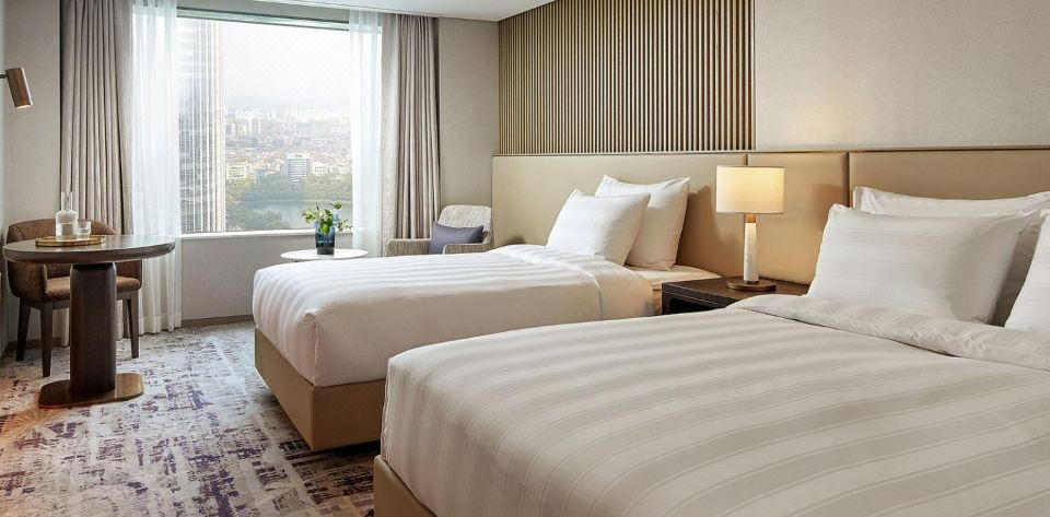 湖景豪華雙床房