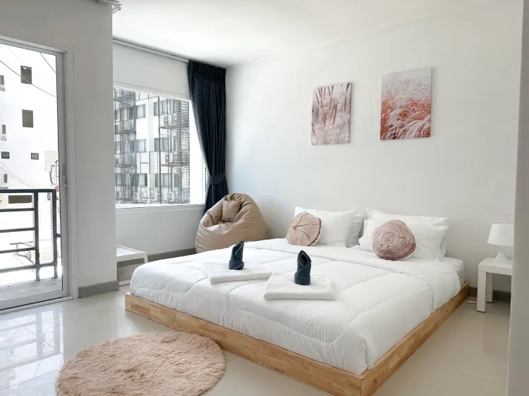 ห้องเตียงใหญ่พร้อมวิวภูเขา