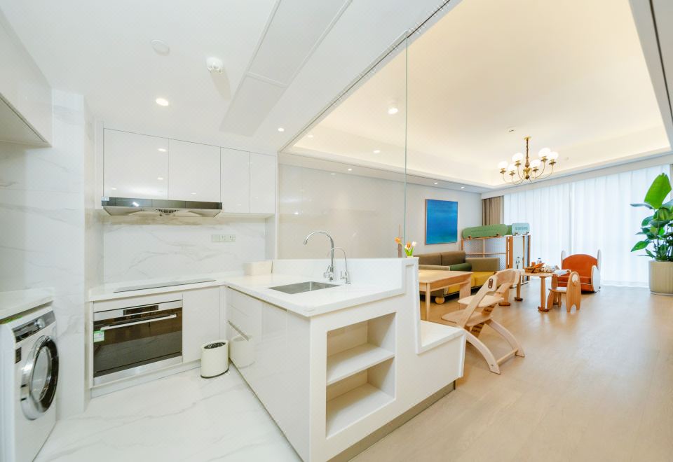 瘋狂的孩子家庭套房丨浴缸丨洗烘一體機丨冰箱