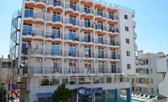 Grand Milano Hotel - Housity