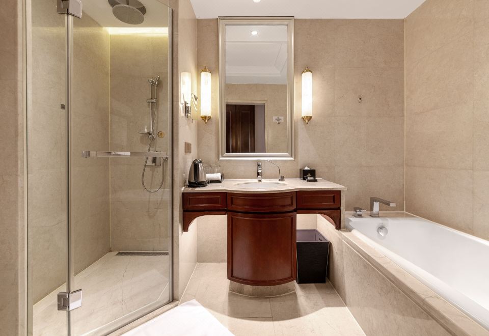 180度湖景双床房（远眺城市地标+金可儿深睡系统）