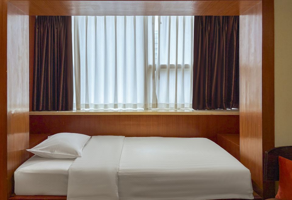 行政榻榻米家庭双床房