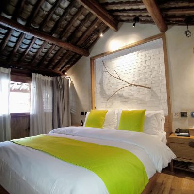 飛雲温馨單人房【地暖，加濕器】 雞足山瓦築·國子監精品民宿優惠