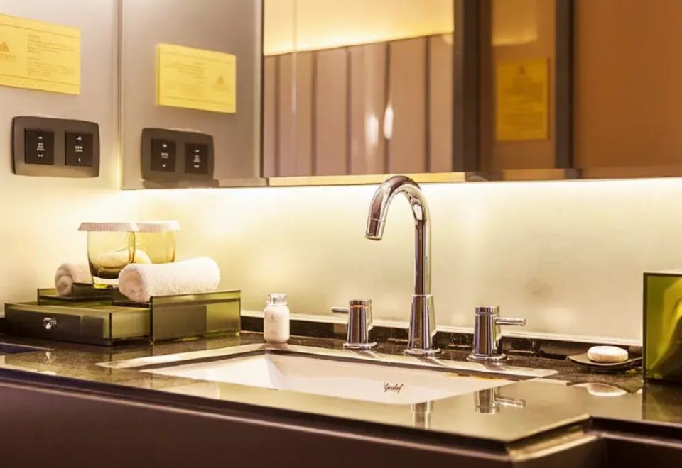 豪華海景大床房【溫泉+零壓床墊+浴缸】