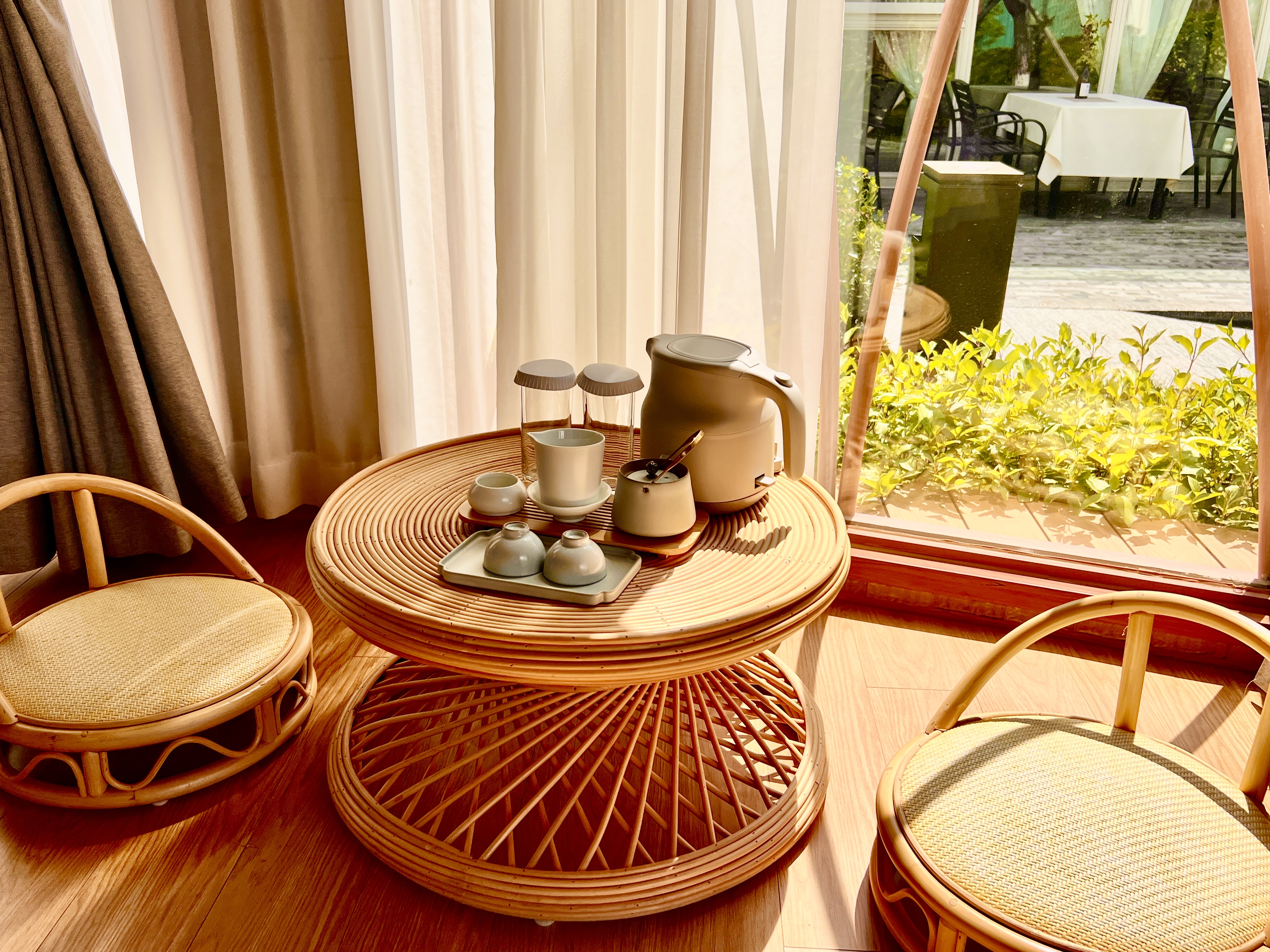 茶之屋大床房+高清投影+茶具+智能系统