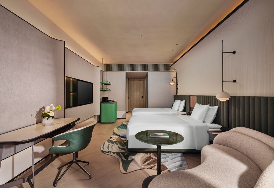 精品湖景陽臺雙床房