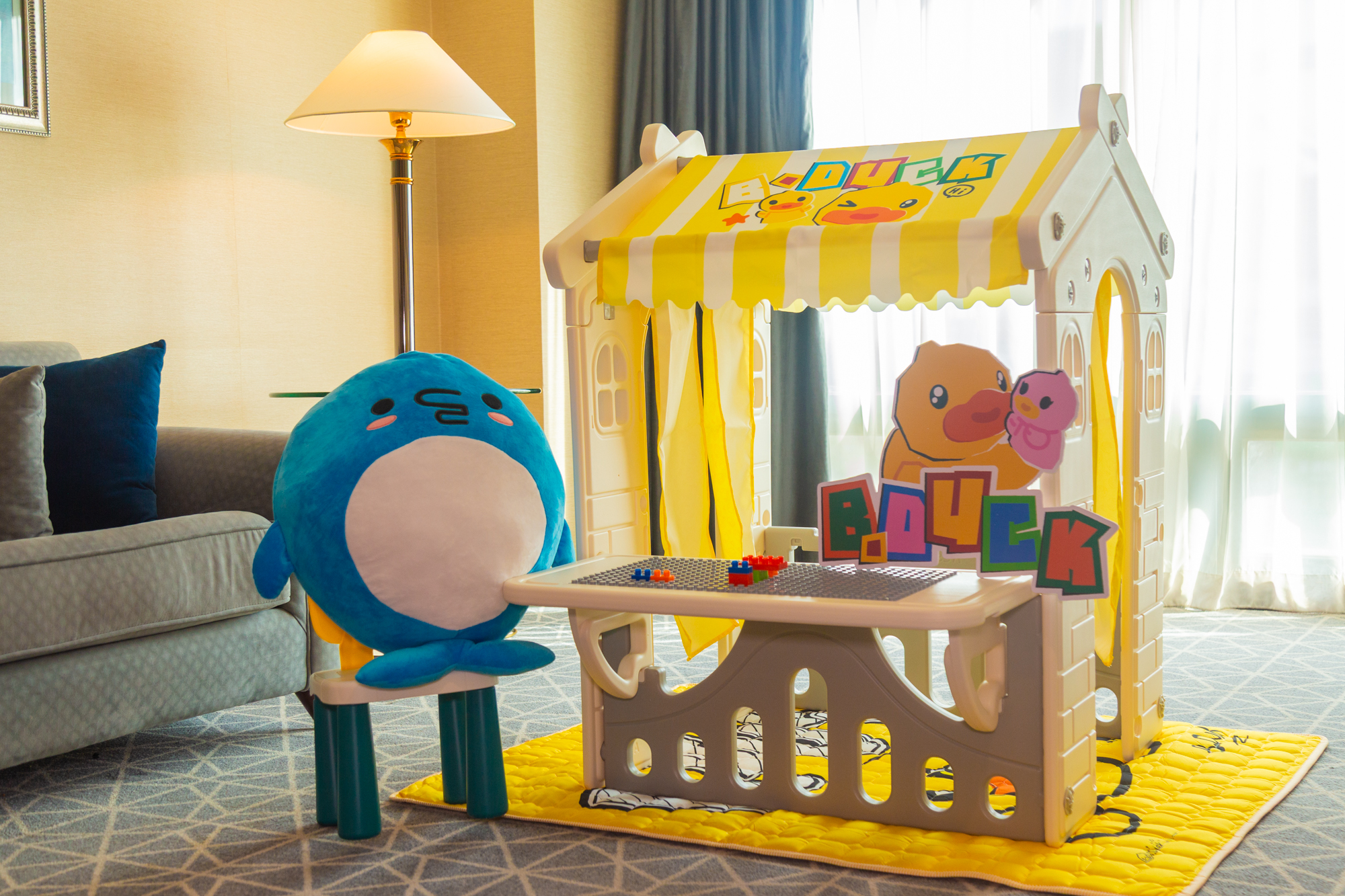 B.duck小黄鸭亲子主题大床房