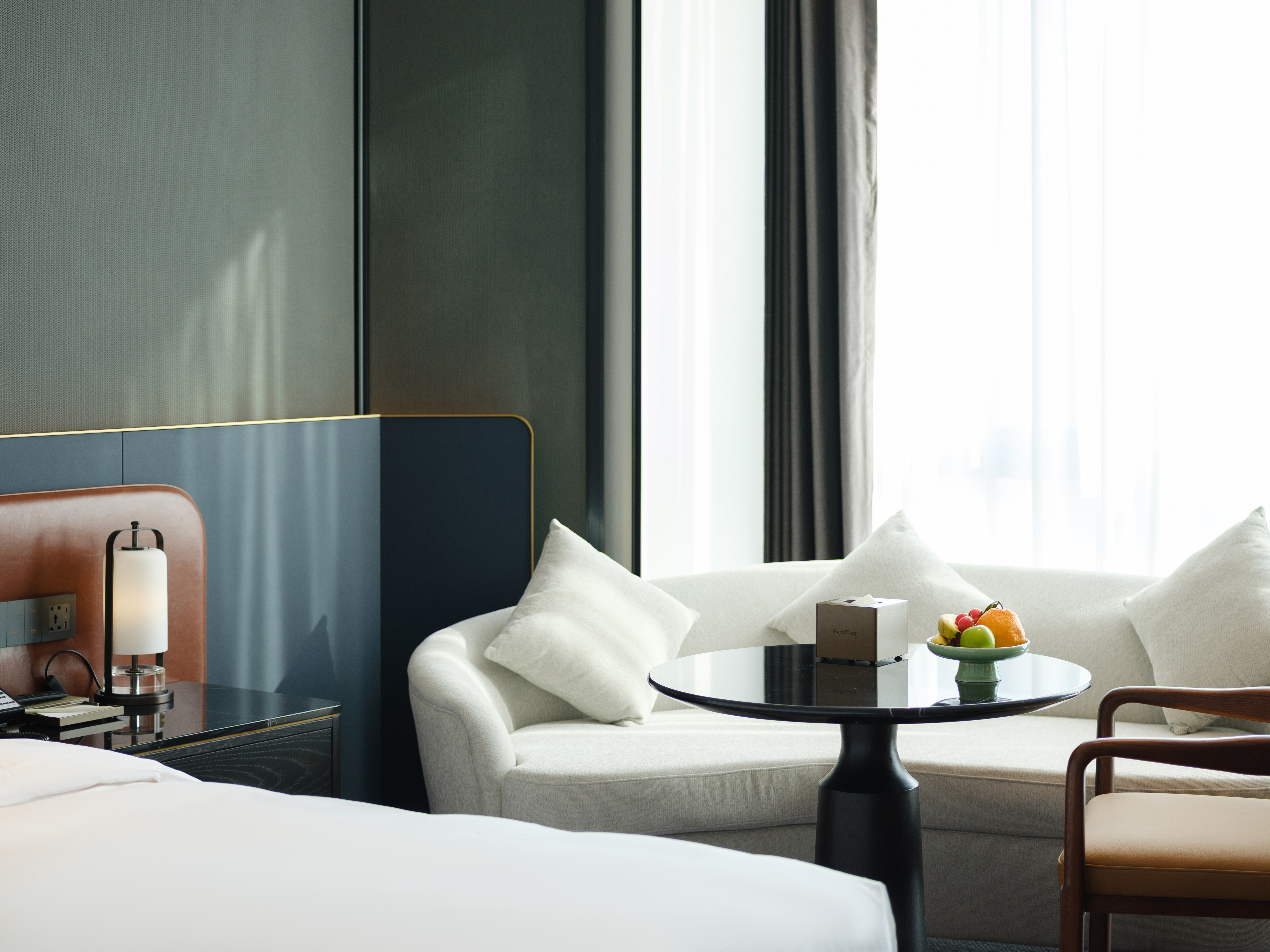 Deluxe Queen Room