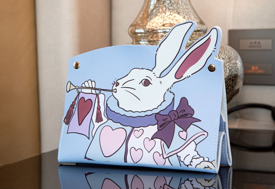The Langham HefeiAlice In Wonderland Theme Room