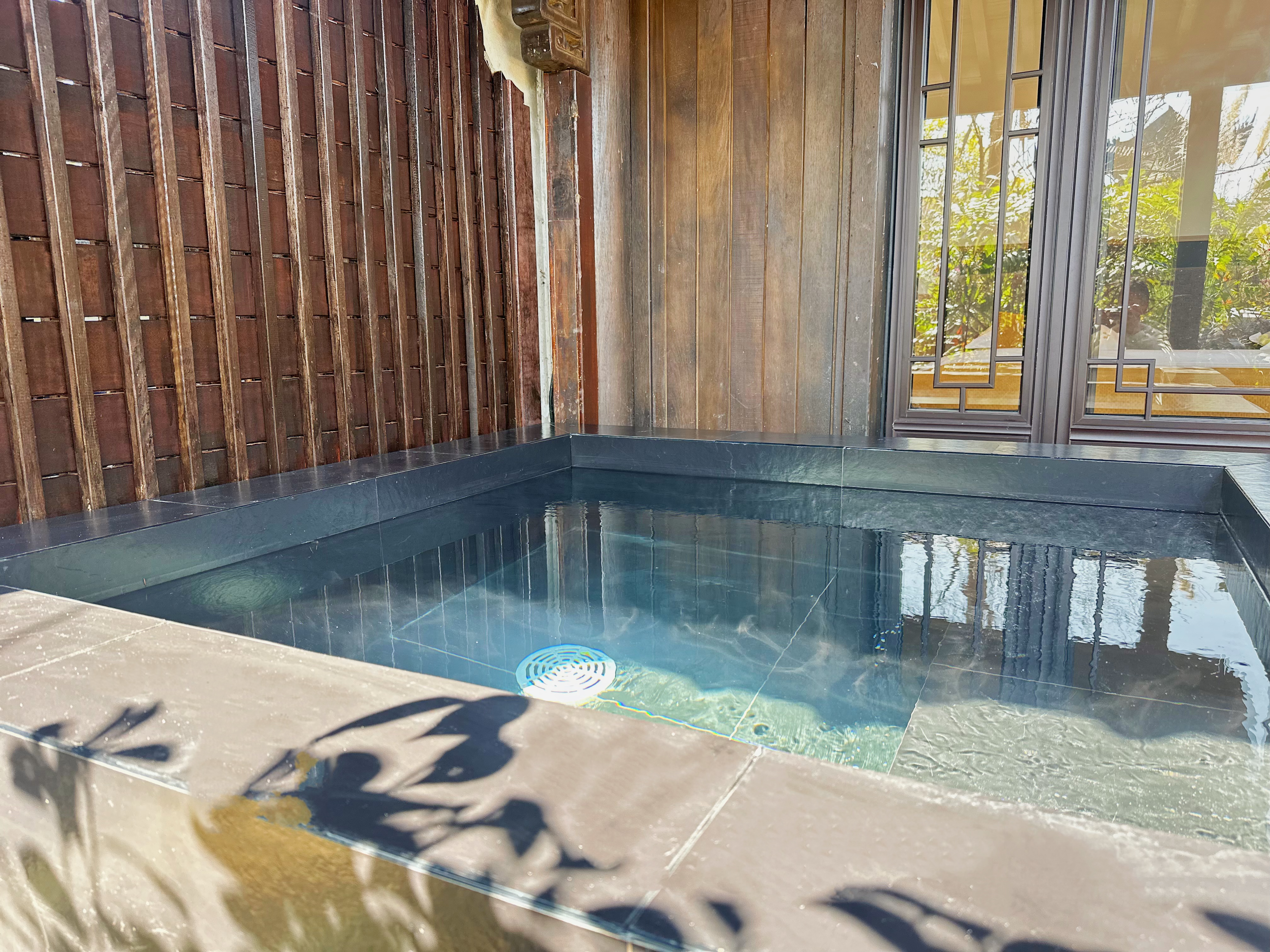 玉带河景庭院恒温私汤套房