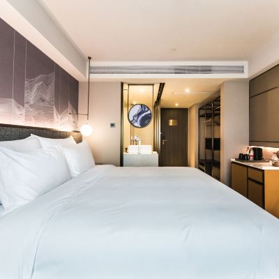 舒雅大床房（智能馬桶+電動窗簾+電視投屏） 廣州珠江新城五羊邨地鐵站琥珀公館優惠