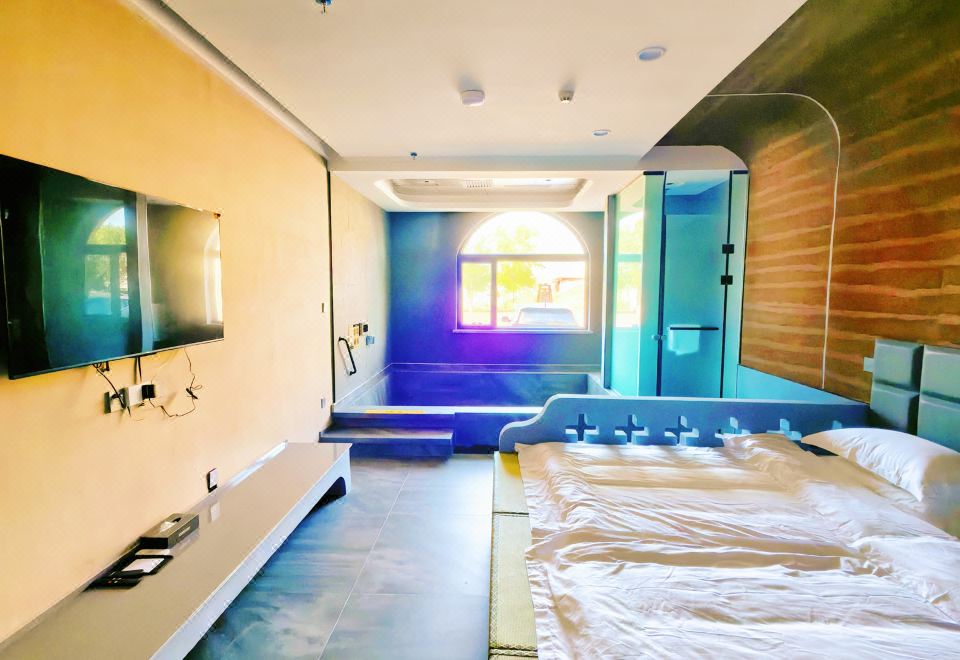  Hot Spring Room - 6-Person Occupancy, Mountain-View