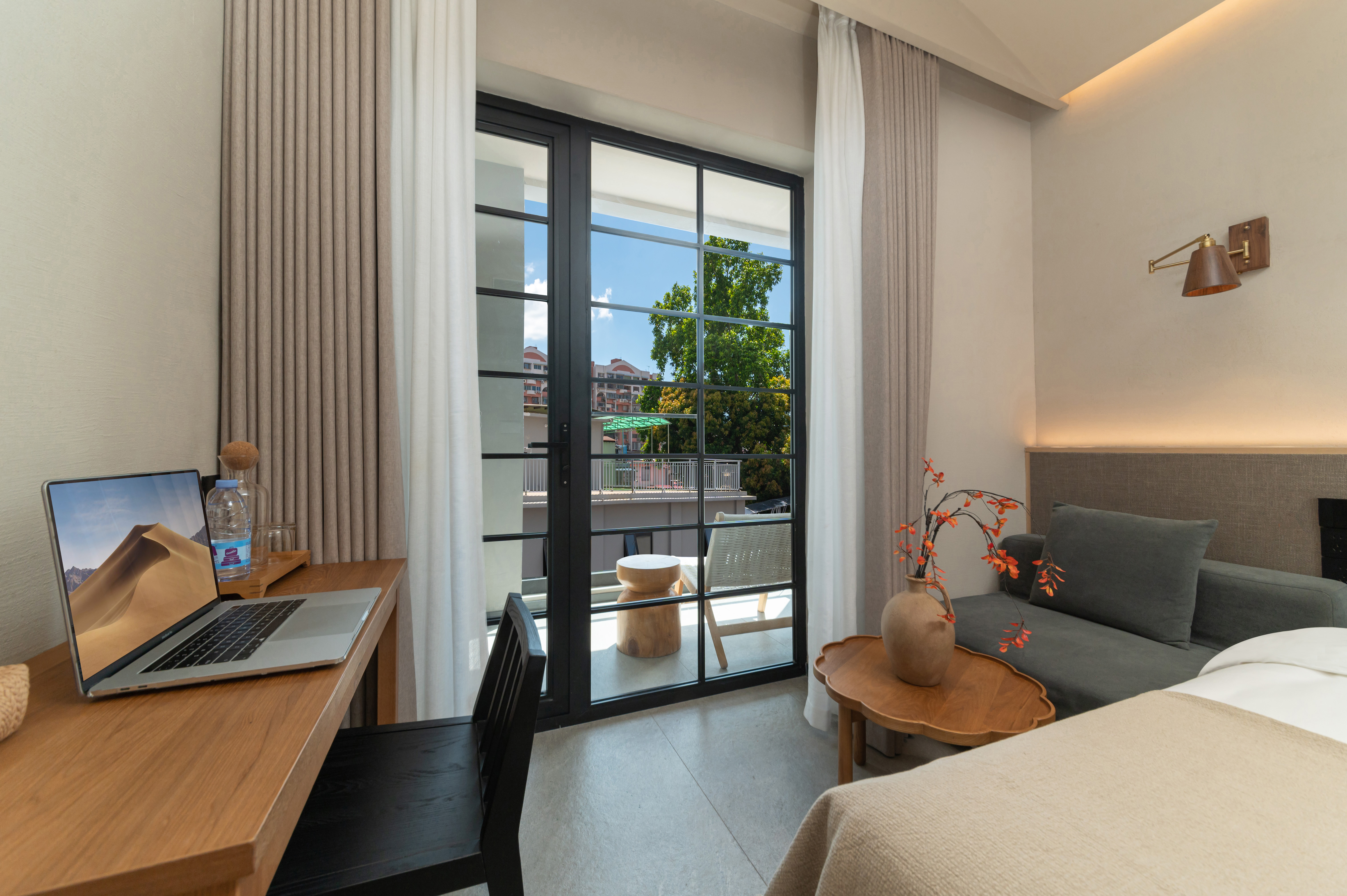 庭苑 · 露臺大床房