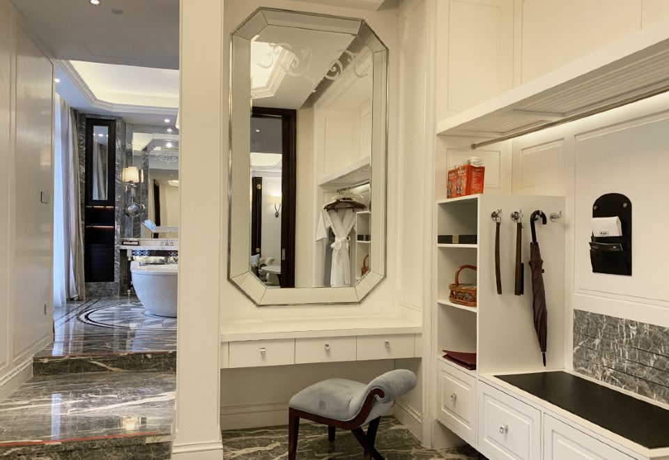 洛克菲套房3（复式扶梯景观+圆形浴缸+大空间+大阳台）