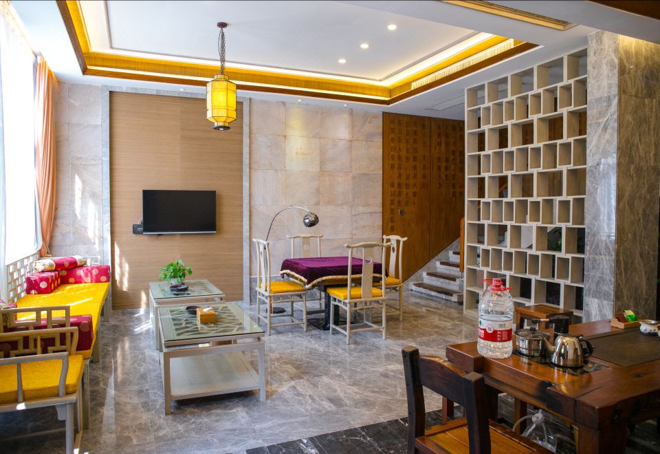 地派享泉居-三房两厅别墅-独立庭院-茶台-麻将桌